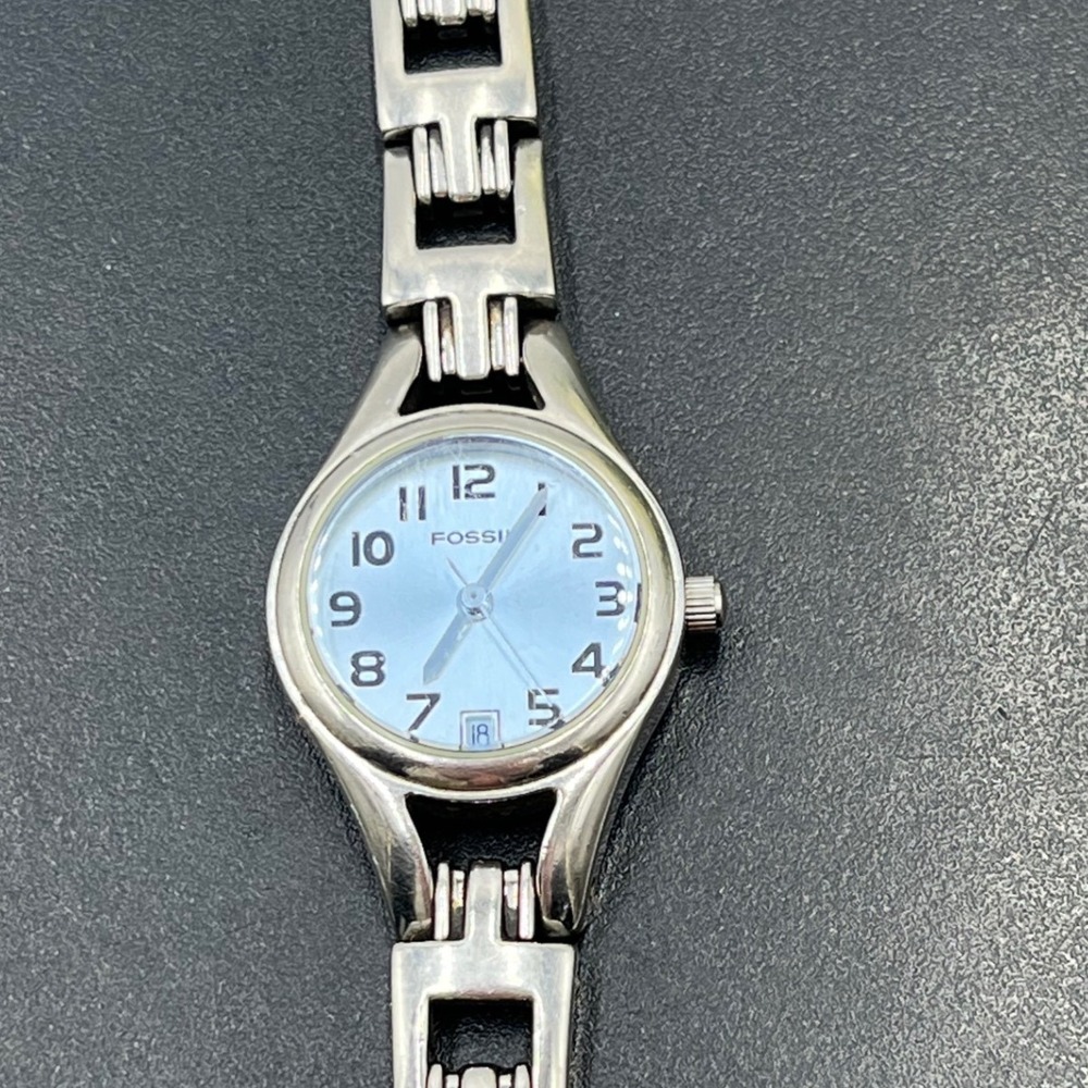 Fossil‎ F2 Reflective Blue Dial Silver-Tone Stainless Watch ES-9876 New Battery